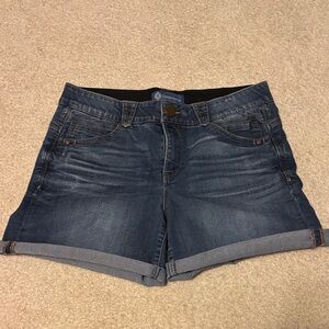 Democracy Nicola Ab Solution cuffed denim shorts size 10